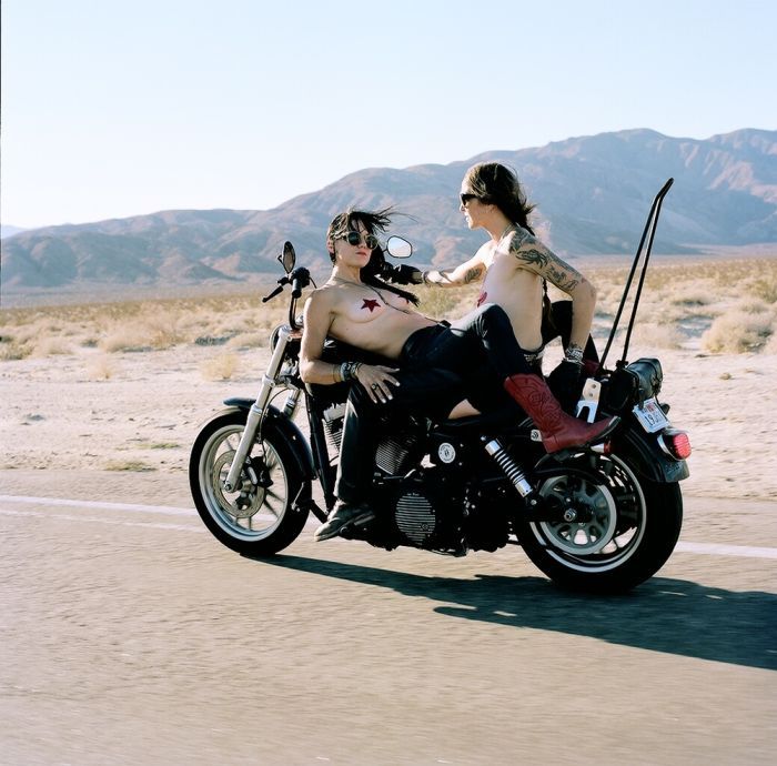 Girls on a motorcycle in Curitiba