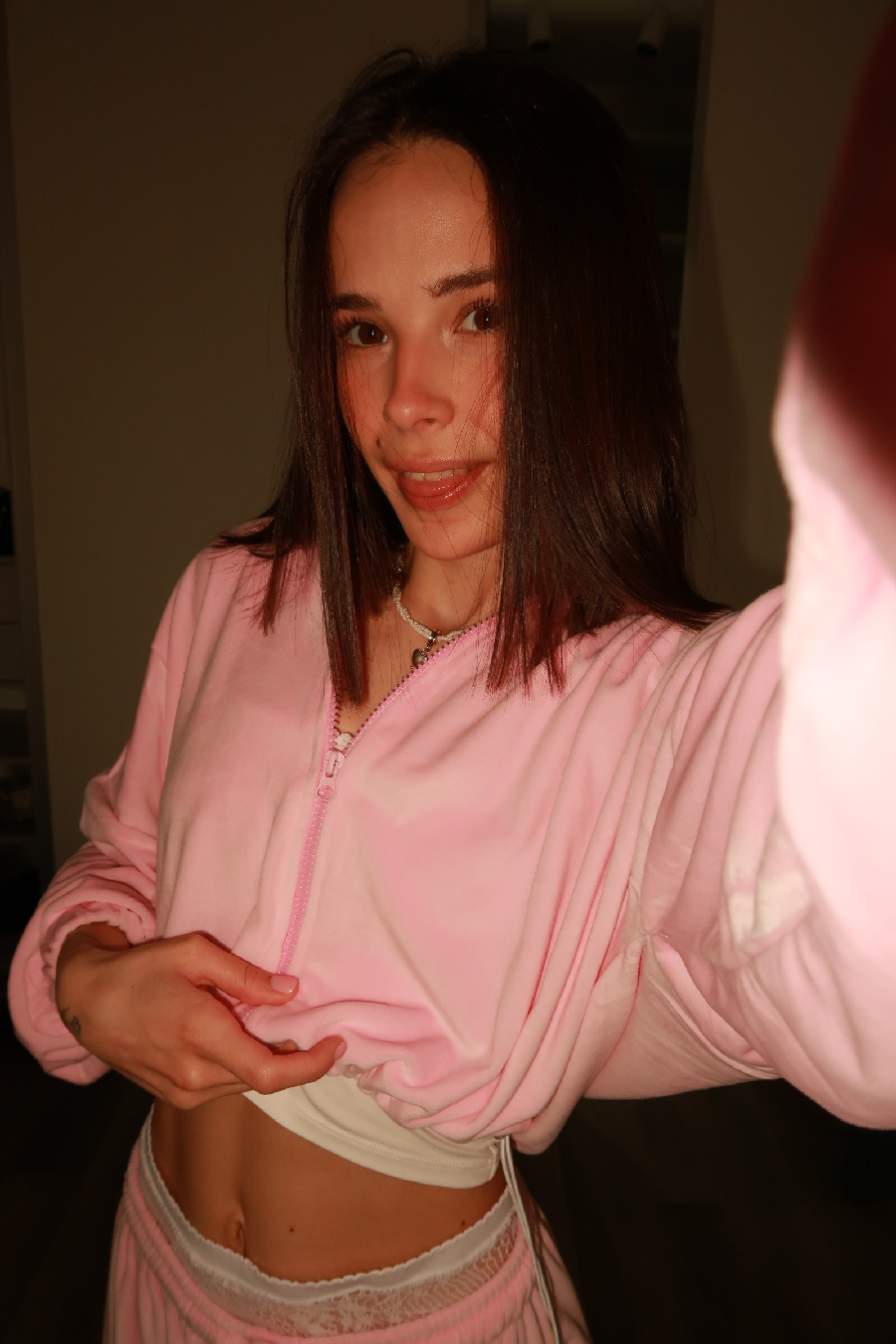 Tina brings the glow — live moments in Curitiba